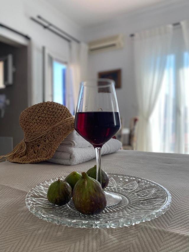 Reginas Apartments Иксия Екстериор снимка