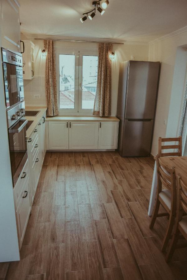 Reginas Apartments Иксия Екстериор снимка