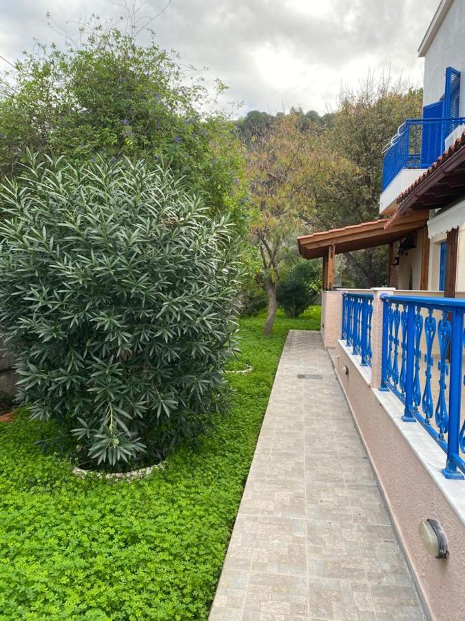 Reginas Apartments Иксия Екстериор снимка