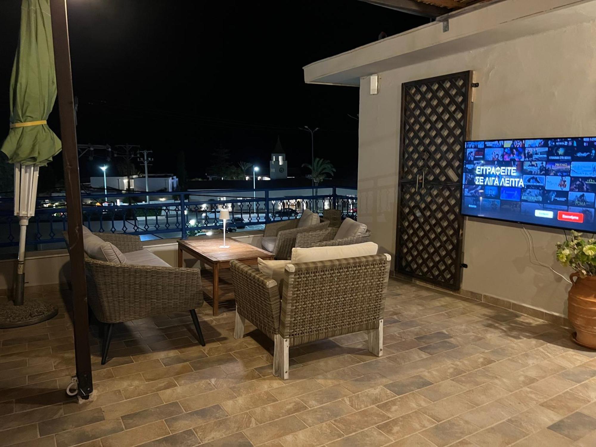 Reginas Apartments Иксия Екстериор снимка